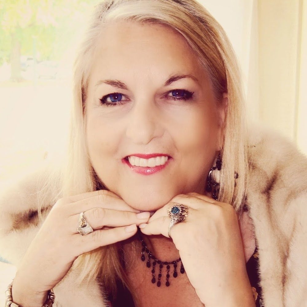 Meet your Posher, Darcy